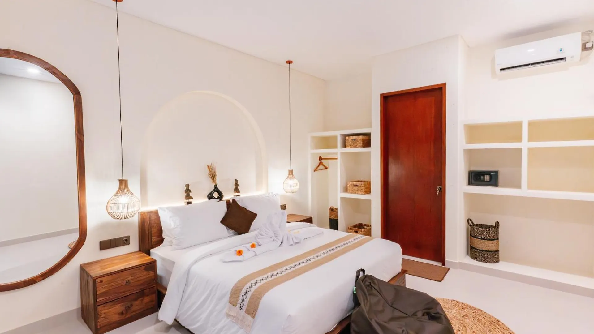Luxury Villa Noah Kuta  Kuta (Bali)